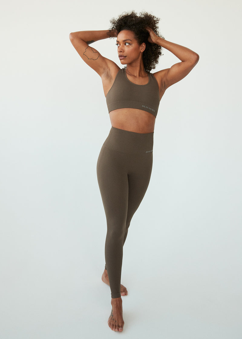 The Lena Seamless Rib Leggings are seamless premium work-out leggings, made with recycled materials.